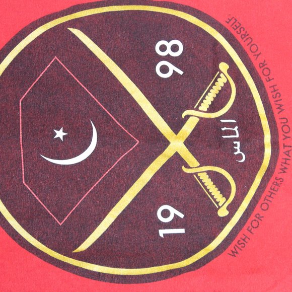 Diamond Red mens Medium Teeshirt - Picture 2 of 4